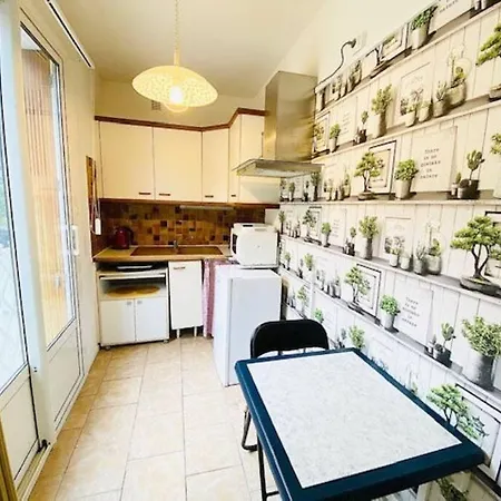 Apartment Les Bains Coquet F1 *